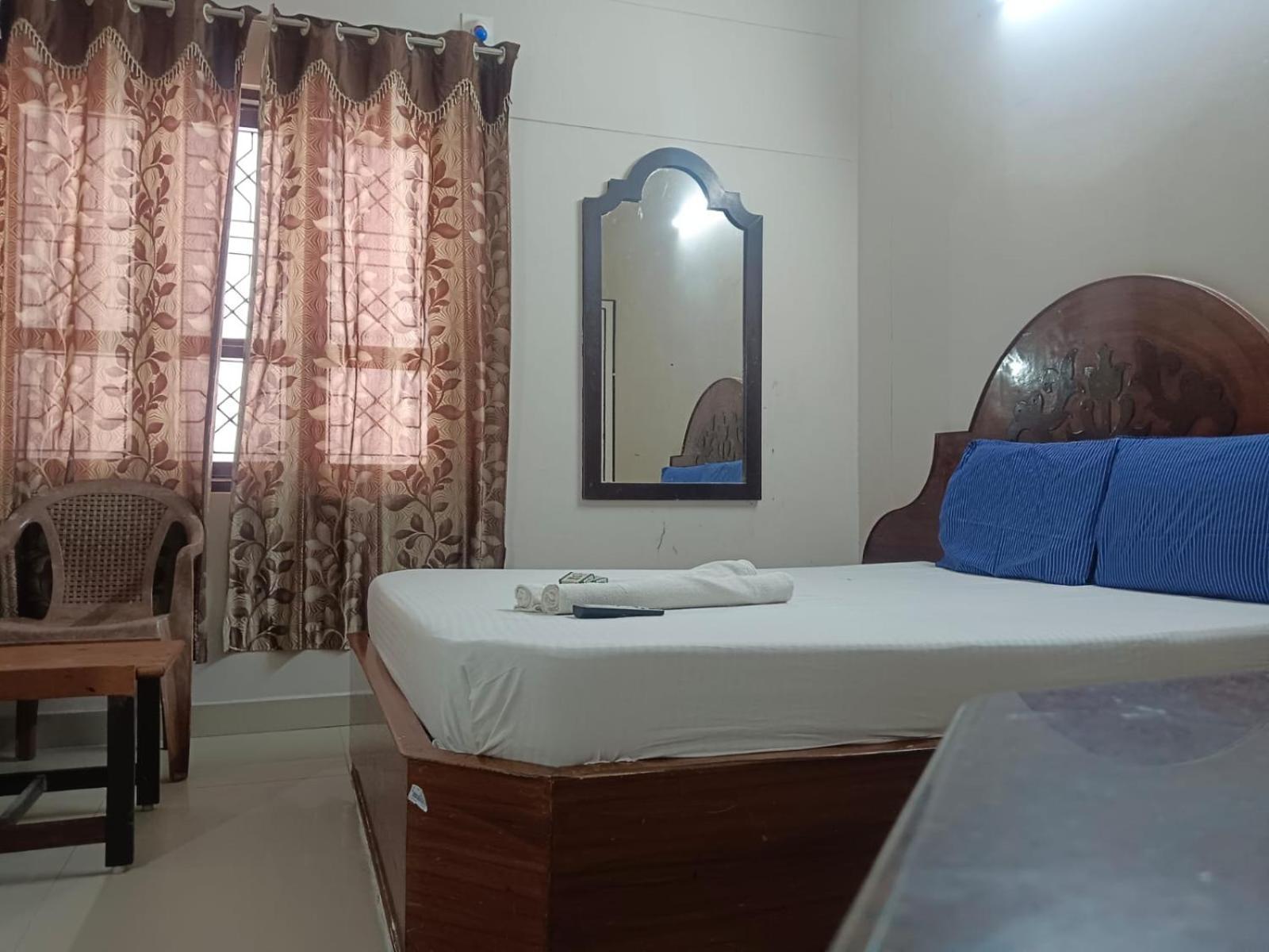 Sree Balaji Hotel - Lodge Kanyakumari Buitenkant foto
