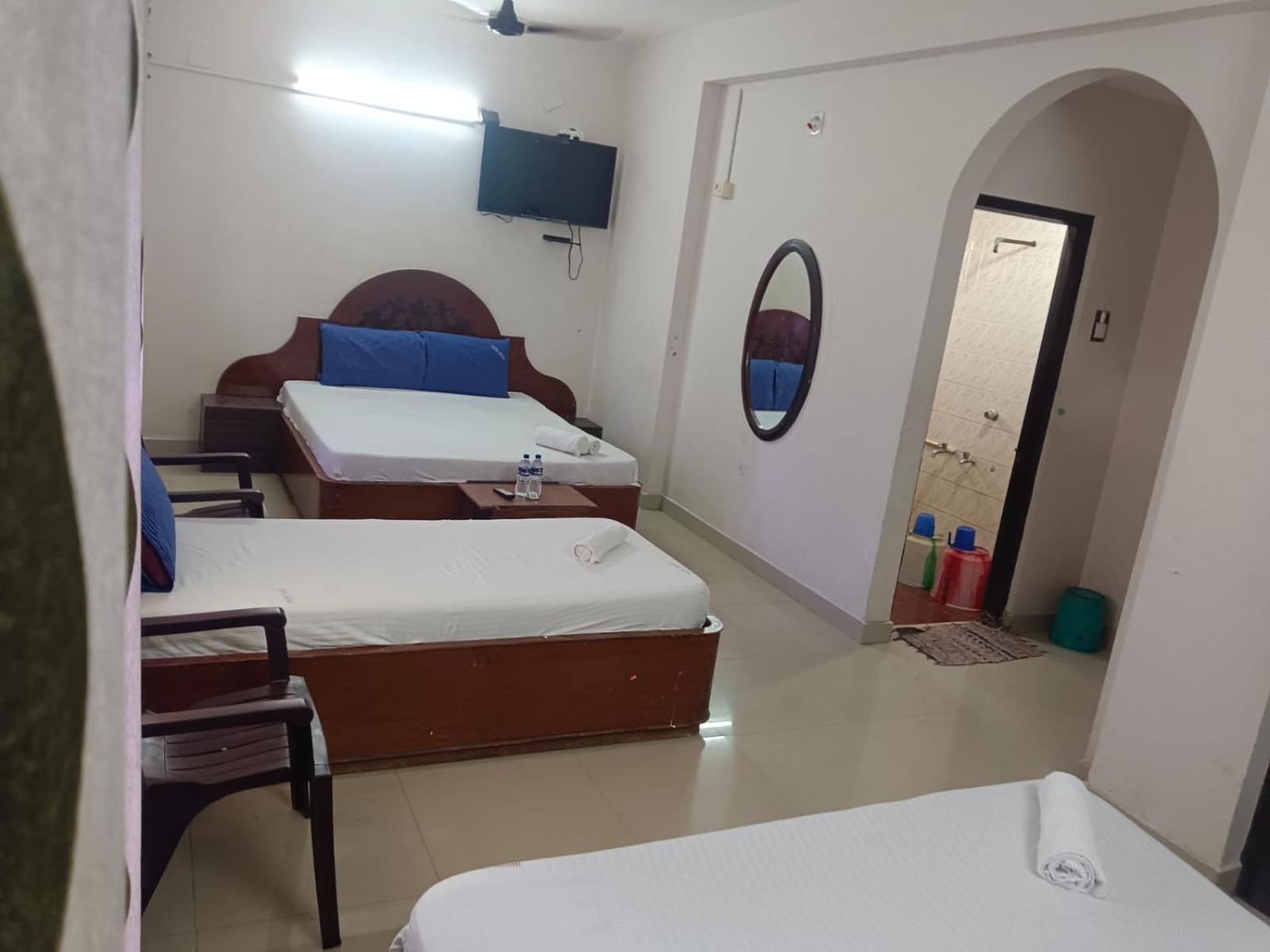 Sree Balaji Hotel - Lodge Kanyakumari Buitenkant foto
