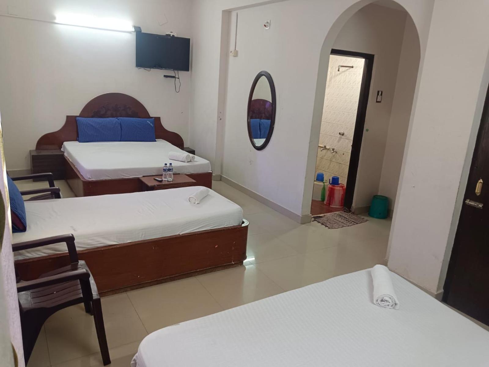 Sree Balaji Hotel - Lodge Kanyakumari Buitenkant foto